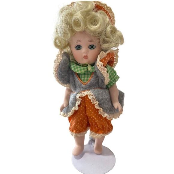 Marie Osmond Porcelain Doll Lucy Goosey Petite Amour - Picture 1 of 7